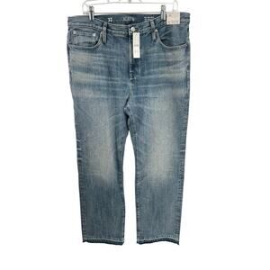 NWT J Crew Mid Rise Straight Jean In 1984 Rigid Cecilia Wash Size 32